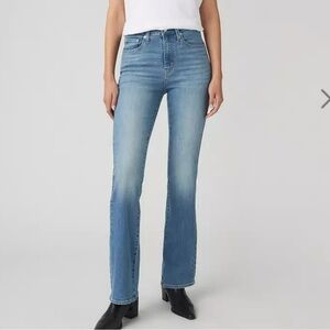 LEVI’S 725 HIGH RISE BOOTCUT WOMEN'S JEANS